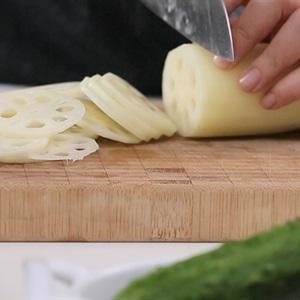Cách làm salad củ sen