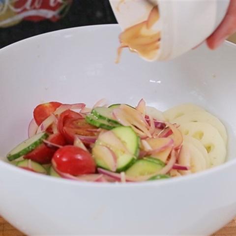Cách làm salad củ sen