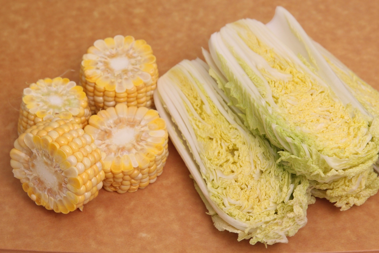 Salad đậu bắp thịt gà áp chảo bổ dưỡng