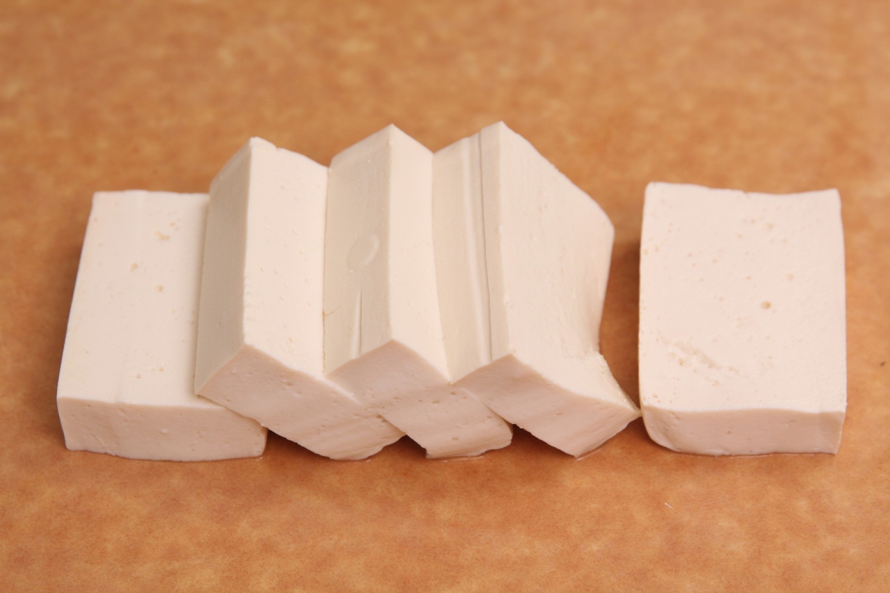 Salad đậu bắp thịt gà áp chảo bổ dưỡng