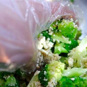 Cách làm salad đậu hũ và bông cải xanh
