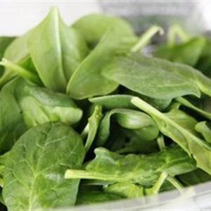 Cách làm salad dâu tây rau chân vịt