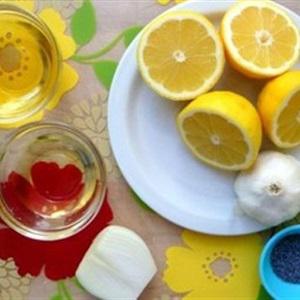 Cách làm salad dâu tây rau chân vịt