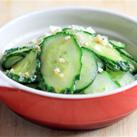 Cách làm salad dưa leo