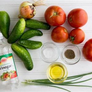 Cách làm salad dưa leo cà chua