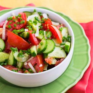 Cách làm salad dưa leo cà chua