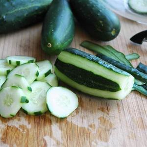 Cách làm salad dưa leo giòn