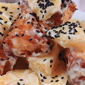 Cách làm salad dứa tôm quẩy