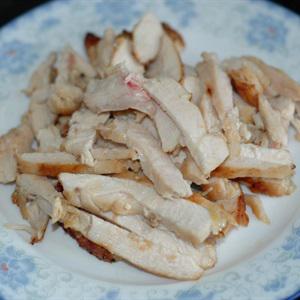 Cách làm salad gà dưa leo