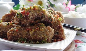 Salad gà nướng lạ miệng thơm ngon cho thân hình luôn mi nhon