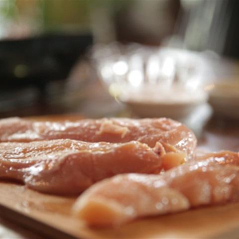 Cách làm salad gà nướng