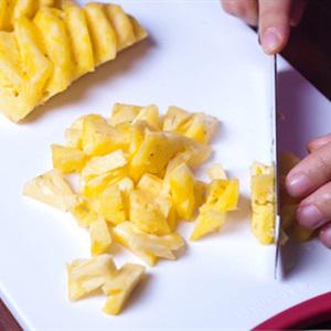 Cách làm salad gà thơm và khoai tây