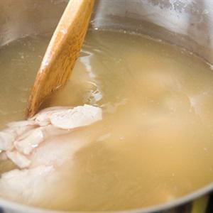 Cách làm salad gà trộn cay