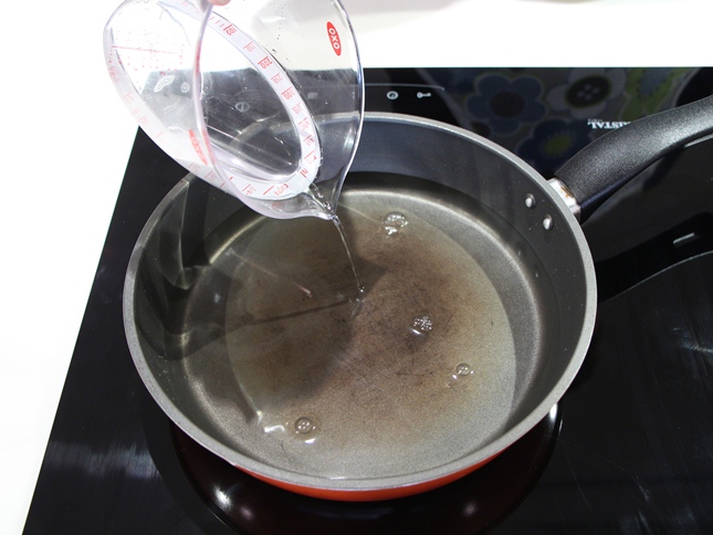 Salad heo gia vị kiểu Thái chua cay ai ăn cùng nghiền