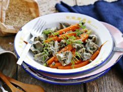 Salad hoa a-ti-sô, cà-rốt