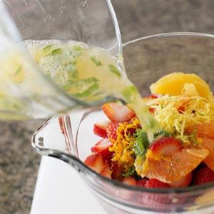 Cách làm salad hoa quả tươi
