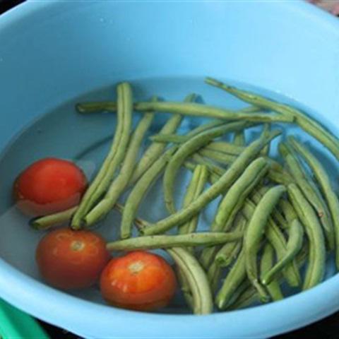 Cách làm salad khoai tây Giáng sinh