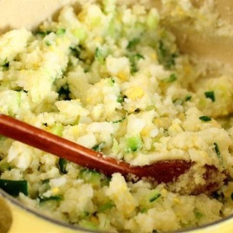 Cách làm salad khoai tây nghiền kiểu Hàn