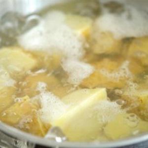 Cách làm salad khoai tây nghiền kiểu Hàn