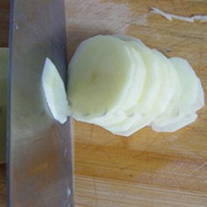 Cách làm salad khoai tây sợi