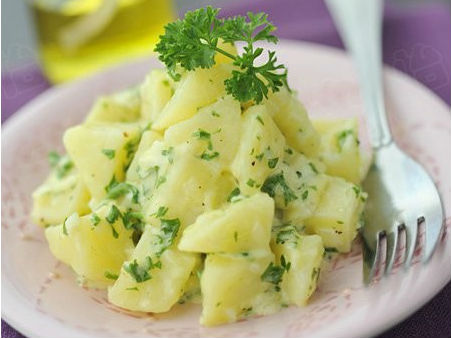 Salad khoai tây
