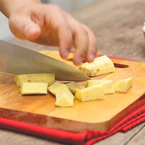 Công thức salad khoai trộn thịt bò