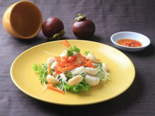 Salad măng cụt tôm thịt