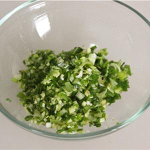 Cách làm salad mực trộn