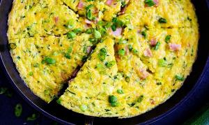 Salad nấm kim châm kiểu Thái ngon mắt, lạ miệng