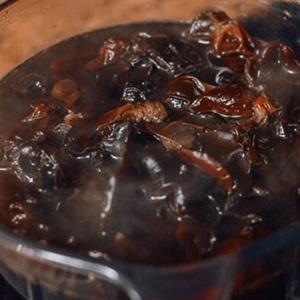 Cách làm salad nấm mèo