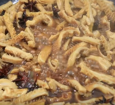 Salad nui súp lơ xanh lạ miệng, giải ngấy cực hiệu quả