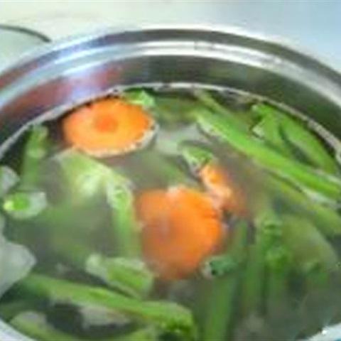 Cách làm salad rau đông lạnh