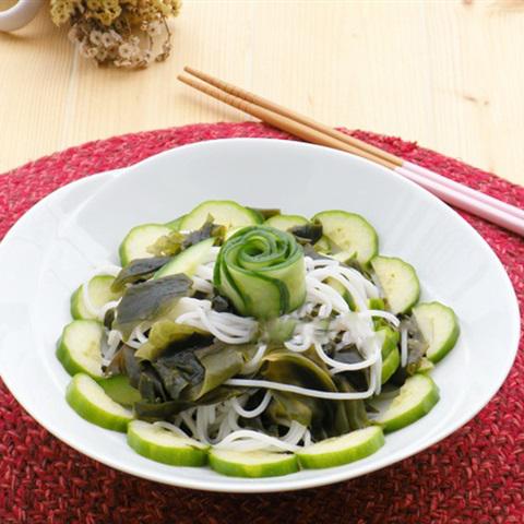 Cách làm salad rong biển