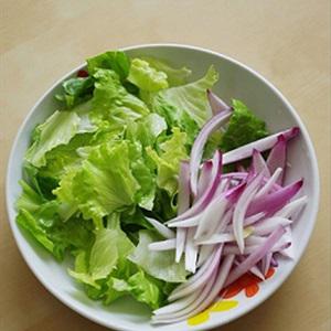 Cách làm salad sắc màu