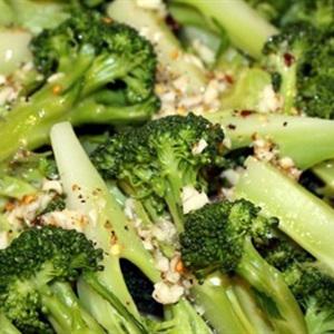 Cách làm salad súp lơ xanh