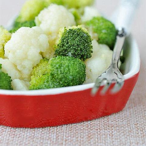 Cách làm salad súp lơ