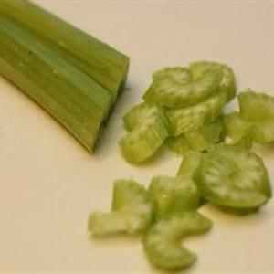 Cách làm salad táo cần tây