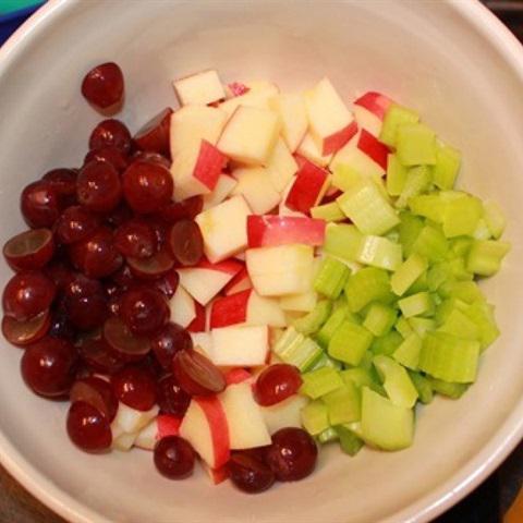 Cách làm salad táo nho