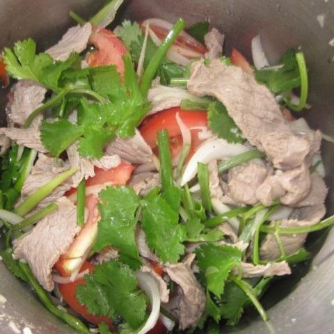 Cách làm salad thịt bò