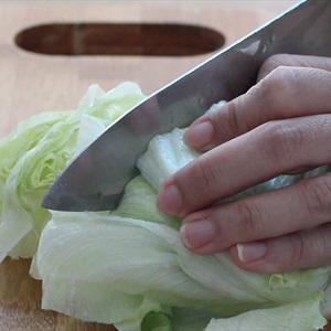 Cách làm salad thịt bò kiểu Thái