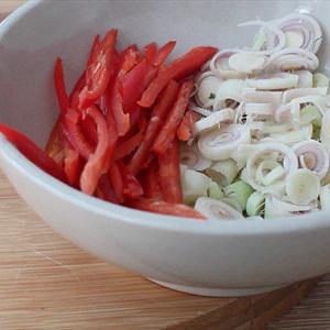 Cách làm salad thịt bò kiểu Thái