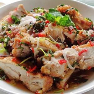 Cách làm salad thịt gà cay