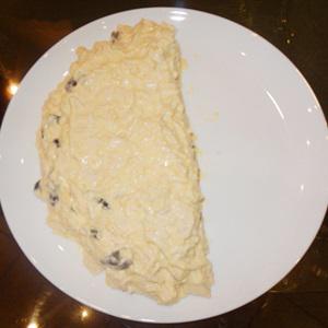 Cách làm salad thịt gà hình dưa hấu