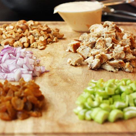 Cách làm salad thịt gà