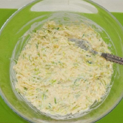 Cách làm salad tỏi tây