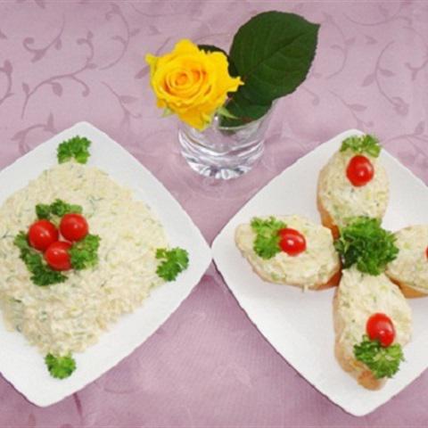 Cách làm salad tỏi tây