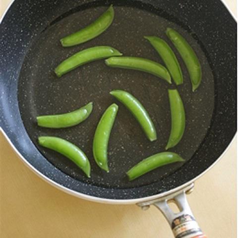 Cách làm salad tôm cà chua