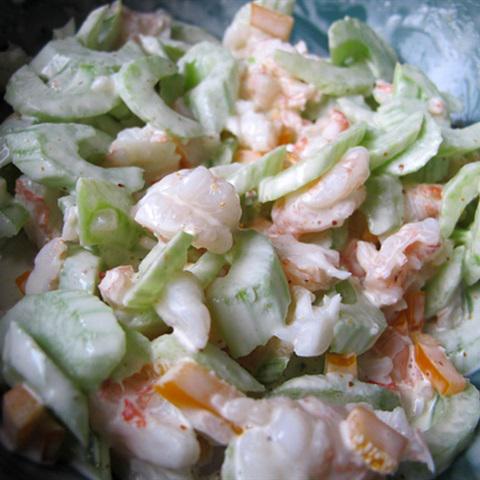 Cách làm salad tôm cần tây