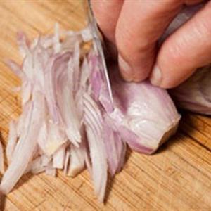 Cách làm salad tôm mix hoa quả