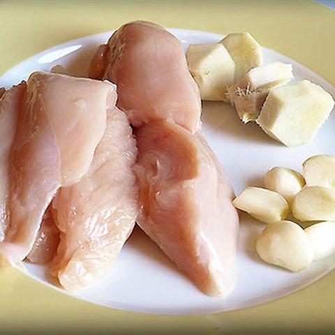 Cách làm salad tôm thịt gà